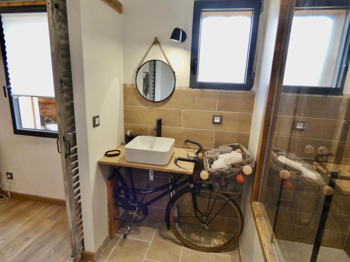 Le Nichoir Hotel Lion-en-Sullias Екстериор снимка