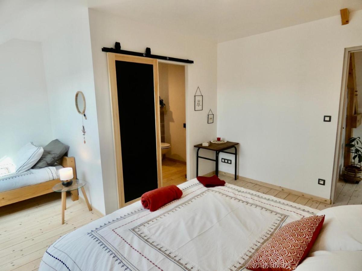 Le Nichoir Hotel Lion-en-Sullias Екстериор снимка